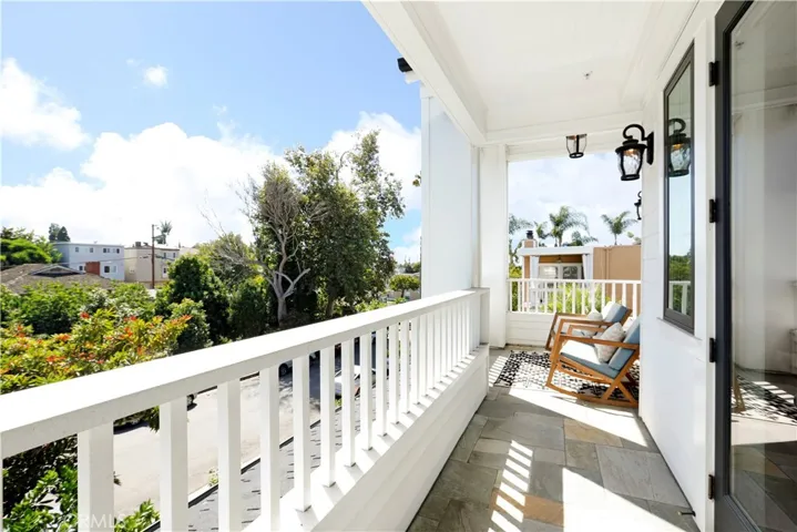 613 Iris Avenue, Corona Del Mar, California 92625