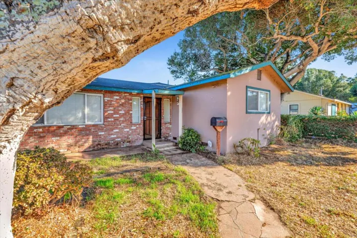 311 Del Robles Avenue, Monterey, California 93940