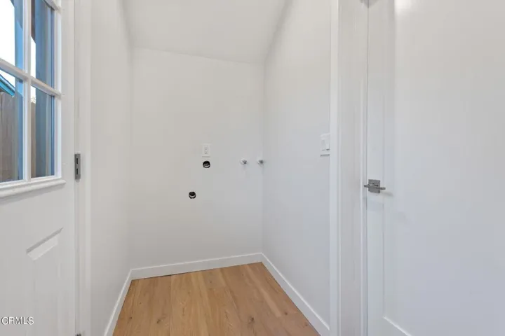 24-web-or-mls-24 - Laundry