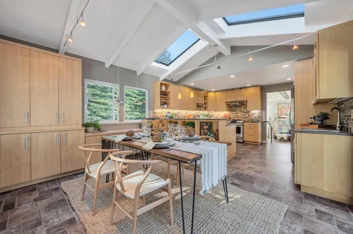515 Carbonera Drive, Santa Cruz, California 95060