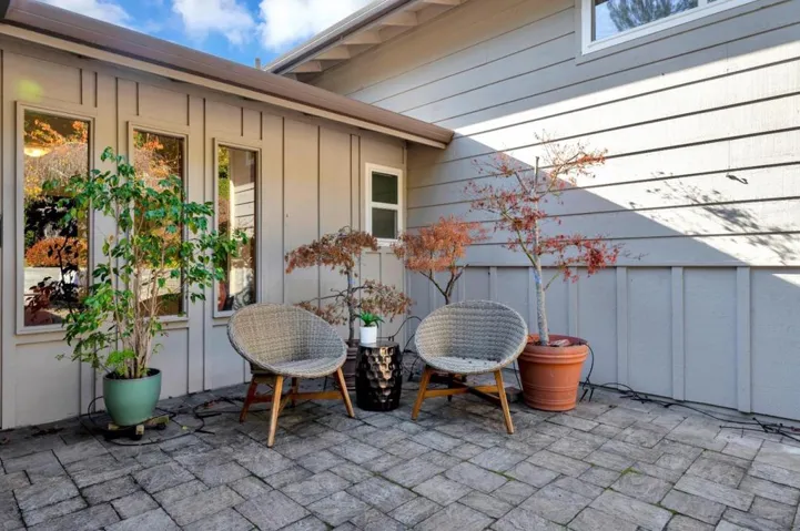 515 Carbonera Drive, Santa Cruz, California 95060