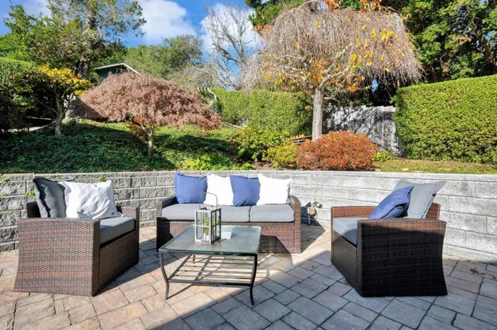 515 Carbonera Drive, Santa Cruz, California 95060