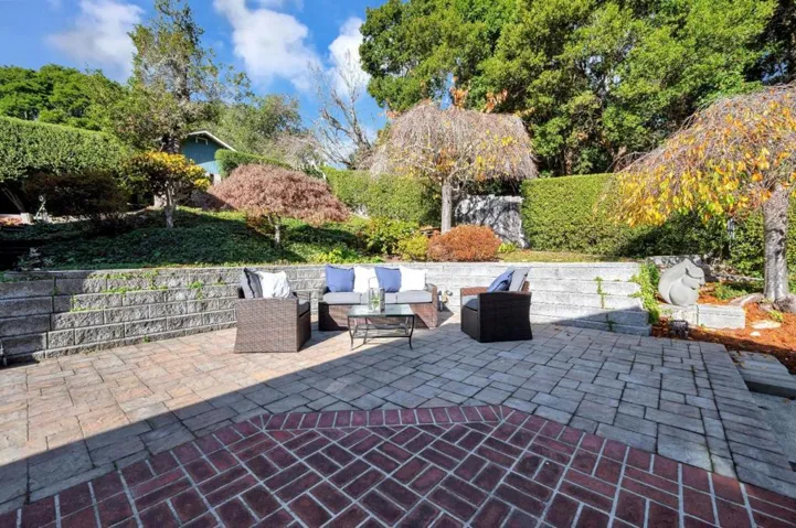 515 Carbonera Drive, Santa Cruz, California 95060