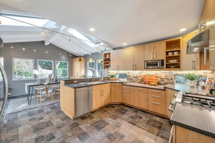 515 Carbonera Drive, Santa Cruz, California 95060
