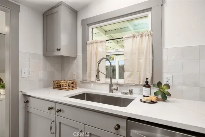 305 W 16th Street, Chico, California 95928