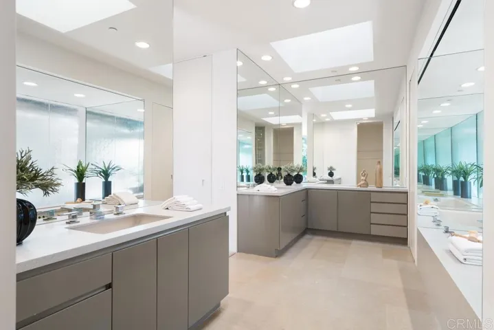 14821 Calle Montelibano, Rancho Santa Fe, California 92067