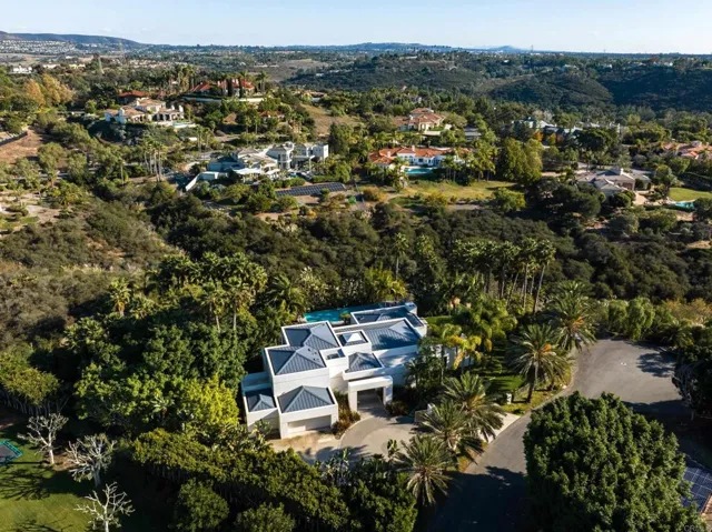 14821 Calle Montelibano, Rancho Santa Fe, California 92067