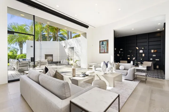 14821 Calle Montelibano, Rancho Santa Fe, California 92067