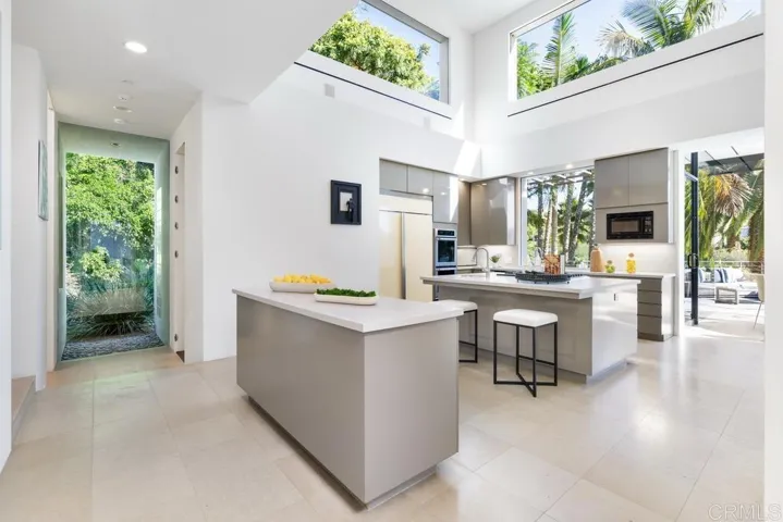 14821 Calle Montelibano, Rancho Santa Fe, California 92067