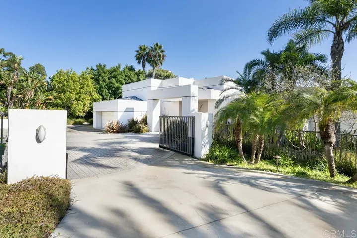 14821 Calle Montelibano, Rancho Santa Fe, California 92067