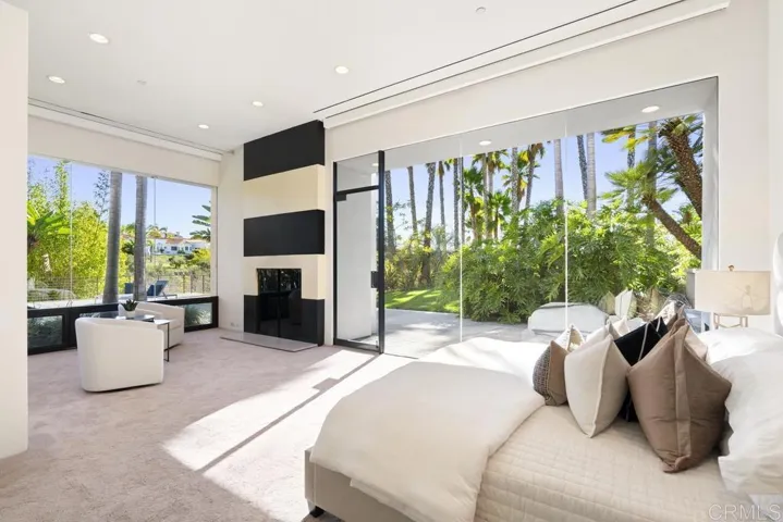 14821 Calle Montelibano, Rancho Santa Fe, California 92067
