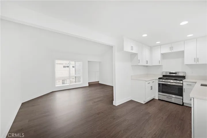 311 Utica Avenue B, Huntington Beach, California 92648