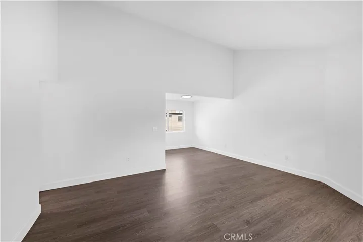 311 Utica Avenue B, Huntington Beach, California 92648