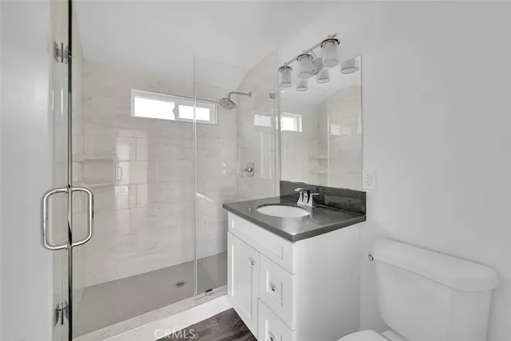 379 Broadway, Costa Mesa, California 92627
