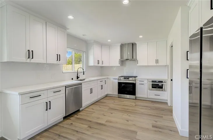 11200 Jellico Avenue, Granada Hills, California 91344