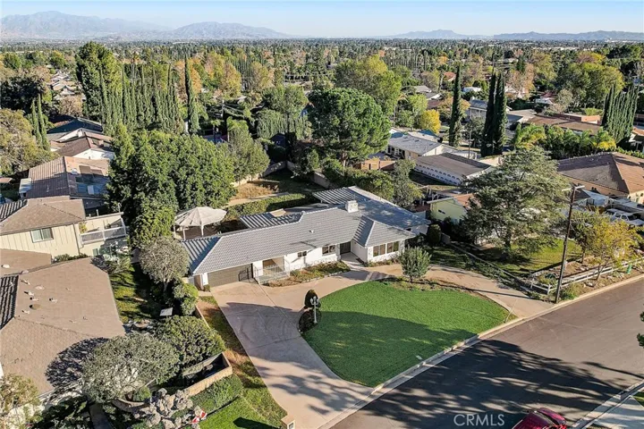 11200 Jellico Avenue, Granada Hills, California 91344