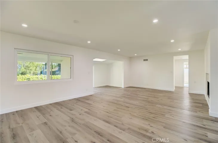 11200 Jellico Avenue, Granada Hills, California 91344