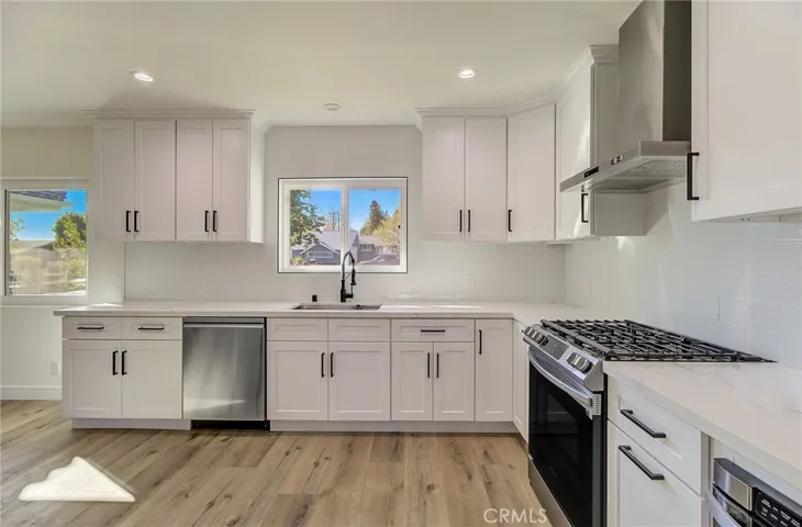 11200 Jellico Avenue, Granada Hills, California 91344