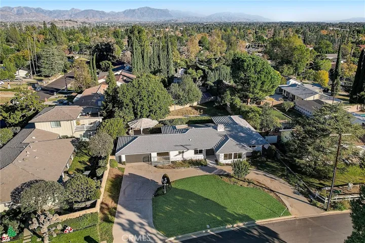 11200 Jellico Avenue, Granada Hills, California 91344