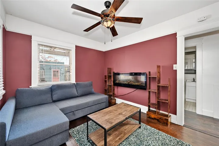 3754 Brayton Avenue, Long Beach, California 90807