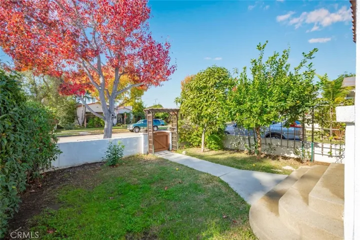 3754 Brayton Avenue, Long Beach, California 90807