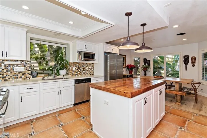1904 Speyer Lane A, Redondo Beach, California 90278