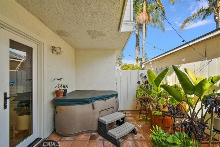 1904 Speyer Lane A, Redondo Beach, California 90278