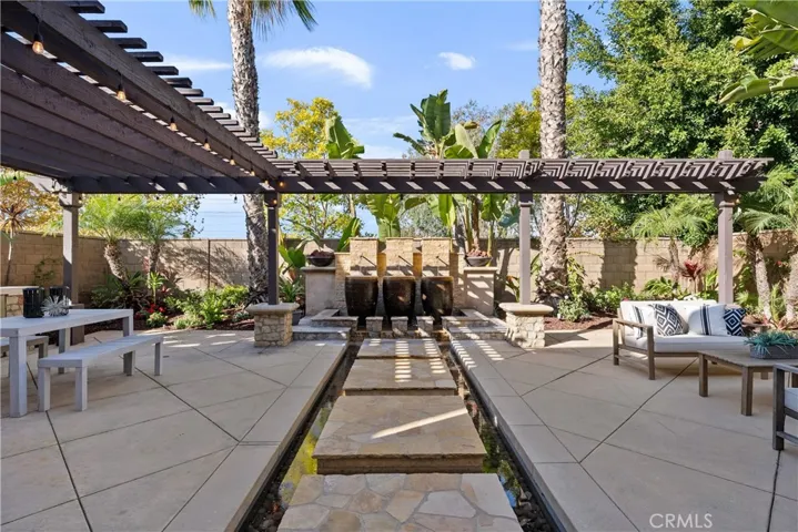 55 Snowdrop Tree, Irvine, California 92606