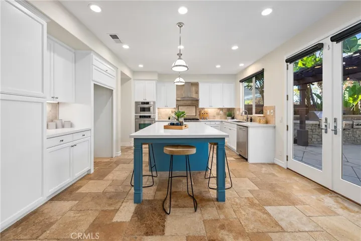 55 Snowdrop Tree, Irvine, California 92606