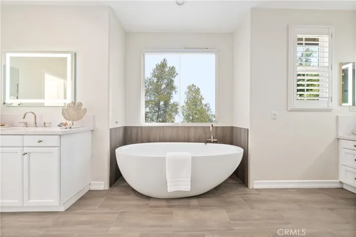 55 Snowdrop Tree, Irvine, California 92606
