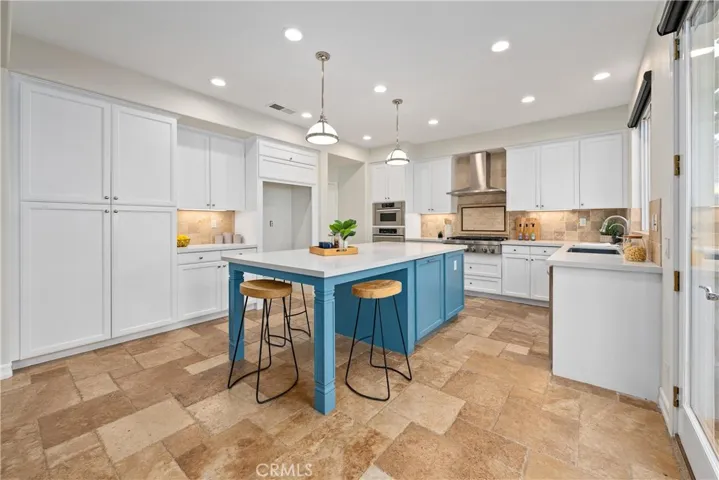 55 Snowdrop Tree, Irvine, California 92606