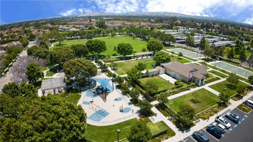 55 Snowdrop Tree, Irvine, California 92606