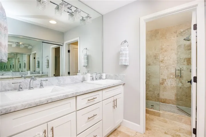 Main Bedroom Bathroom