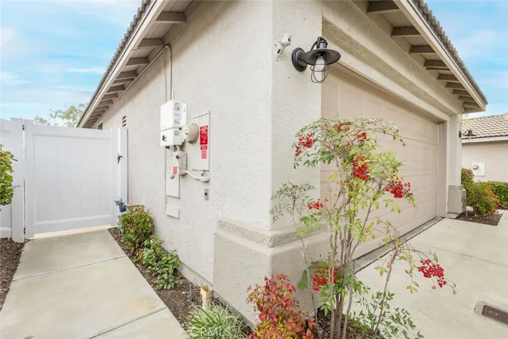 40268 Via Aguadulce, Murrieta, California 92562