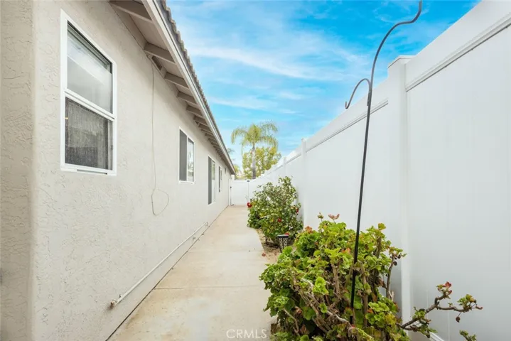 40268 Via Aguadulce, Murrieta, California 92562