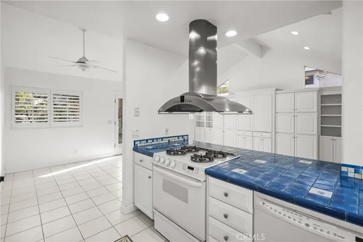 336 S Royal Ridge Drive, Anaheim Hills, California 92807