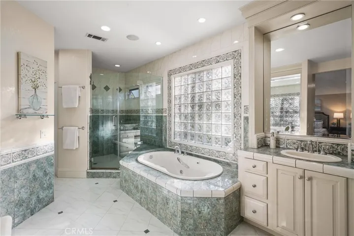 336 S Royal Ridge Drive, Anaheim Hills, California 92807