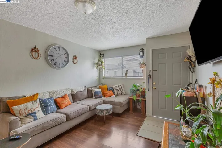 6921 Weld St, Oakland, California 94621