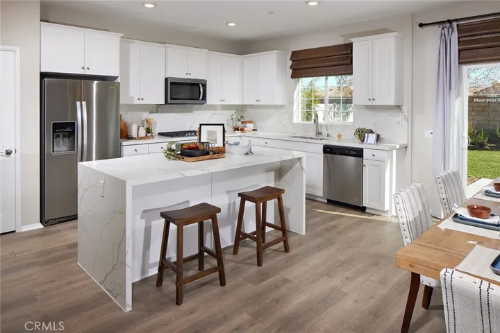 31348 Scrub Jay Road, Winchester, California 92596