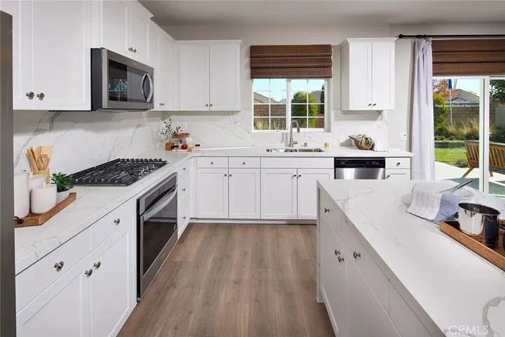 31348 Scrub Jay Road, Winchester, California 92596