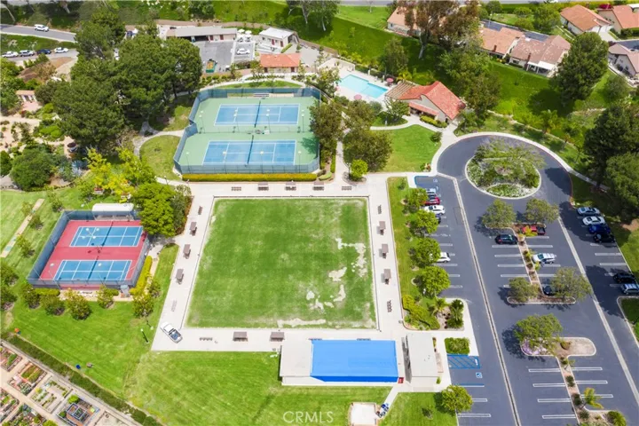 27881 Calle Valdes, Mission Viejo, California 92692