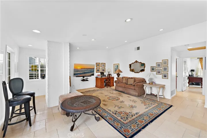 27881 Calle Valdes, Mission Viejo, California 92692