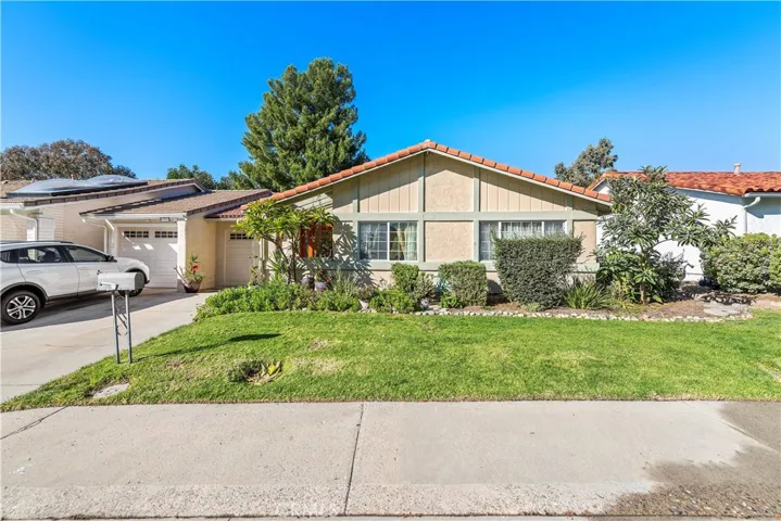 27881 Calle Valdes, Mission Viejo, California 92692