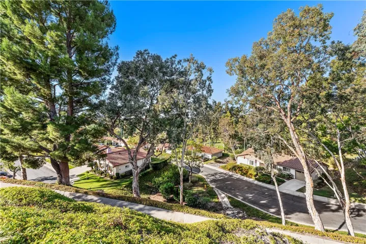 27881 Calle Valdes, Mission Viejo, California 92692