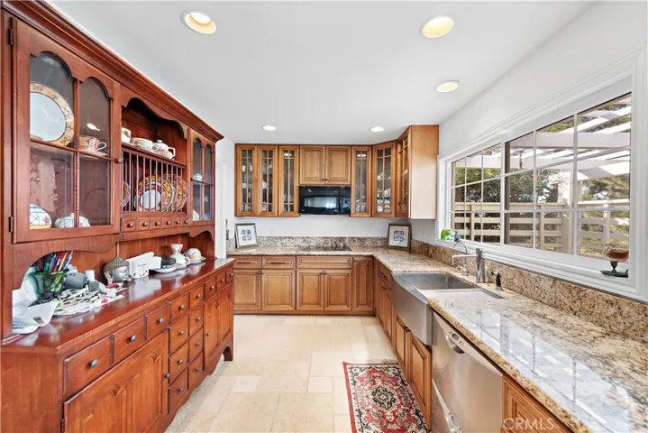 27881 Calle Valdes, Mission Viejo, California 92692