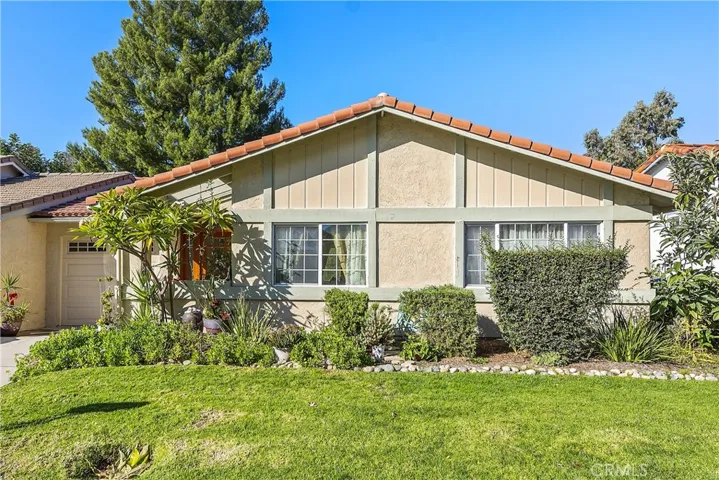 27881 Calle Valdes, Mission Viejo, California 92692