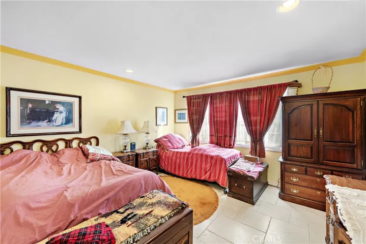 27881 Calle Valdes, Mission Viejo, California 92692