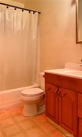 Unit A bathroom