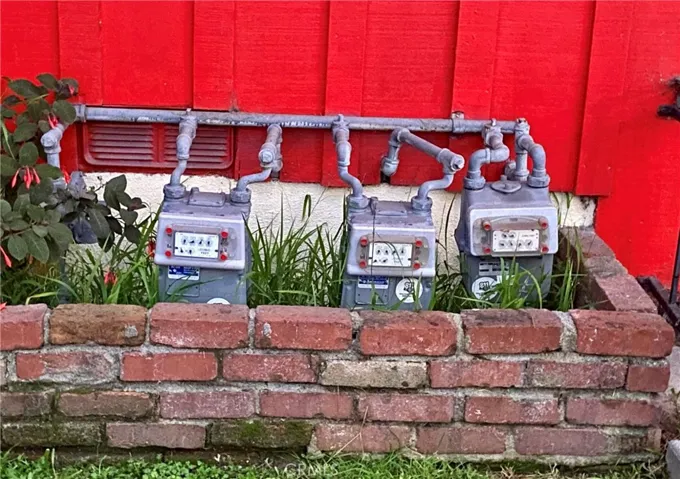 Each unit has a gas meter.
