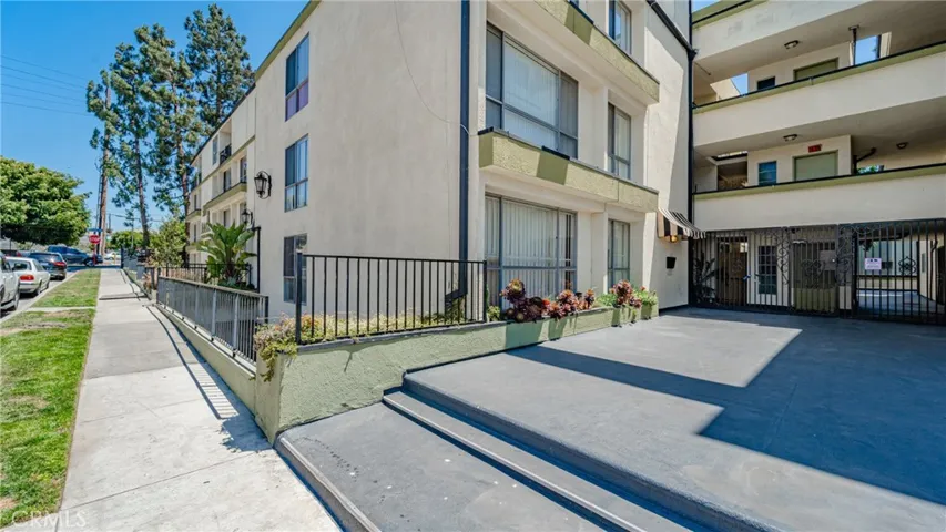 500 Evergreen Street 109, Inglewood, California 90302